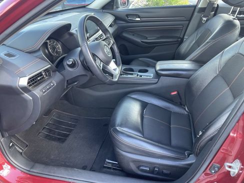 Used 2021 Nissan Altima 2.5 SR w/ SR Premium Package AWD/4WD image 9