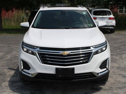 Used 2024 Chevrolet Equinox Premier AWD/4WD image 2