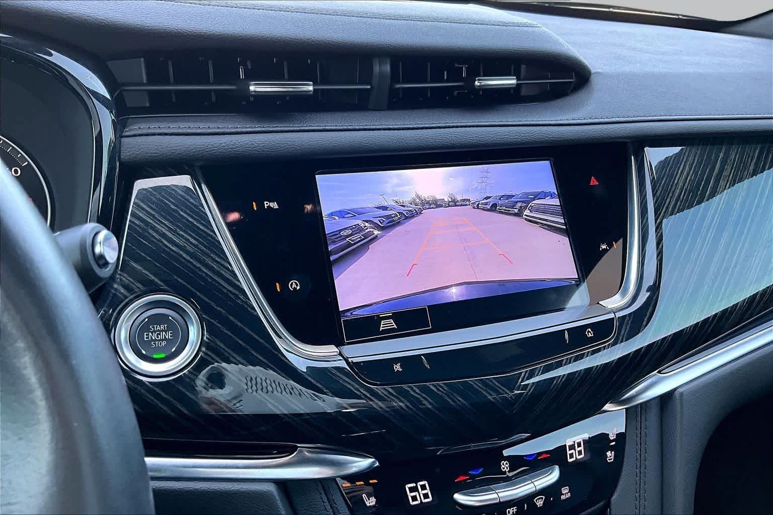 Used 2025 Cadillac XT6 Premium Luxury AWD/4WD image 26
