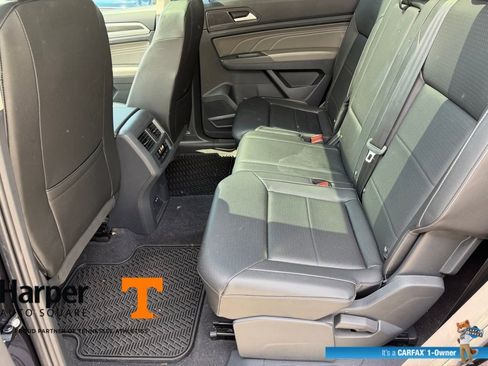 Used 2023 Volkswagen Atlas SE w/ Panoramic Sunroof Package image 10