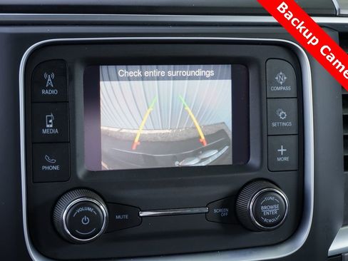 Used 2024 RAM 1500 Classic SLT image 25