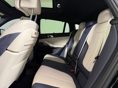 Used 2022 BMW X6 xDrive40i w/ Executive Package image 15