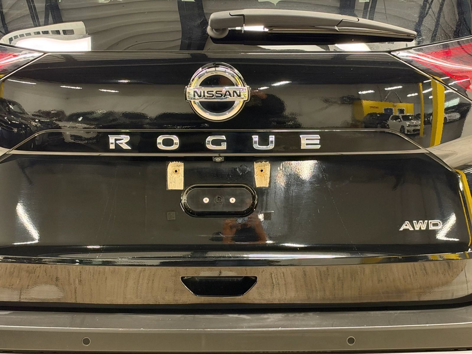 Used 2021 Nissan Rogue S AWD/4WD image 11