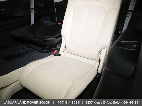 Used 2022 Jeep Grand Cherokee L Limited w/ Luxury Tech Group II AWD/4WD image 29
