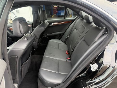 Used 2011 Mercedes-Benz C 300 4MATIC Sedan image 14