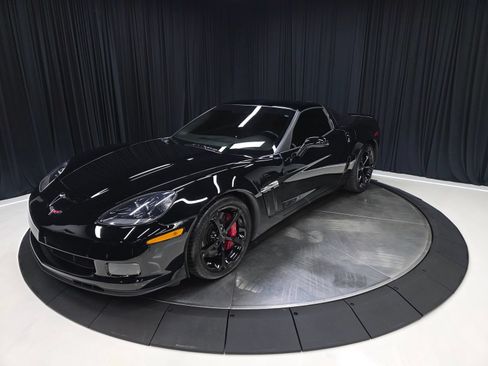 Used 2013 Chevrolet Corvette Grand Sport w/ 2LT Preferred Equipment Group RWD image 9