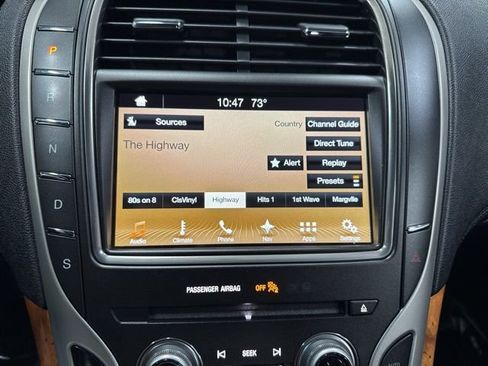 Used 2017 Lincoln MKX Select w/ Select Plus Package image 22