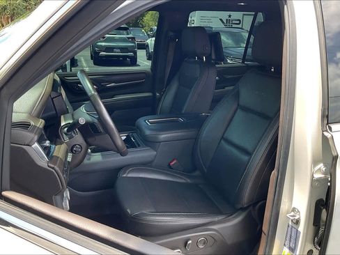 Used 2021 GMC Yukon Denali w/ Denali Premium Package RWD image 24