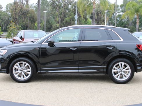 Certified 2025 Audi Q3 2.0T Premium Plus w/ Premium Plus Package AWD/4WD image 2