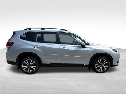 Used 2022 Subaru Forester Limited w/ Popular Package #3 AWD/4WD image 8