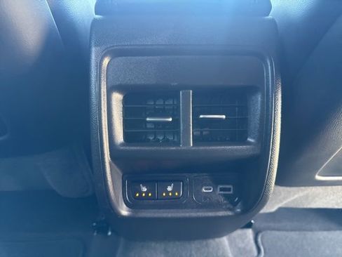 Used 2024 Cadillac XT4 Sport image 14