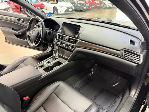 Used 2019 Honda Accord Sport image 20
