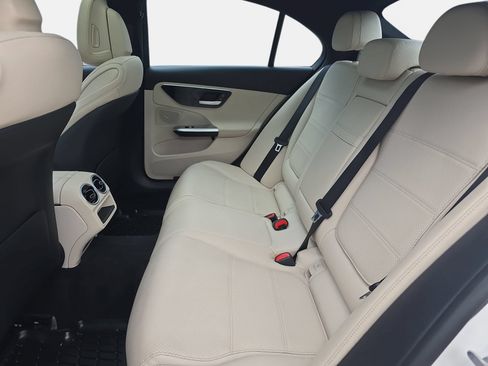 Used 2023 Mercedes-Benz C 300 4MATIC Sedan image 14
