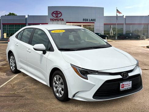 Used 2025 Toyota Corolla LE FWD image 7
