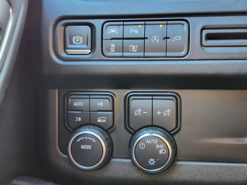 Used 2022 Chevrolet Tahoe RST w/ Luxury Package image 23