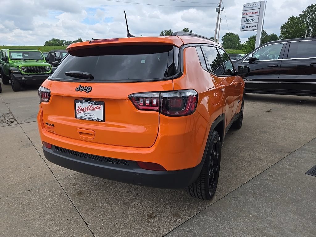 New 2026 Jeep Compass Latitude AWD/4WD image 9