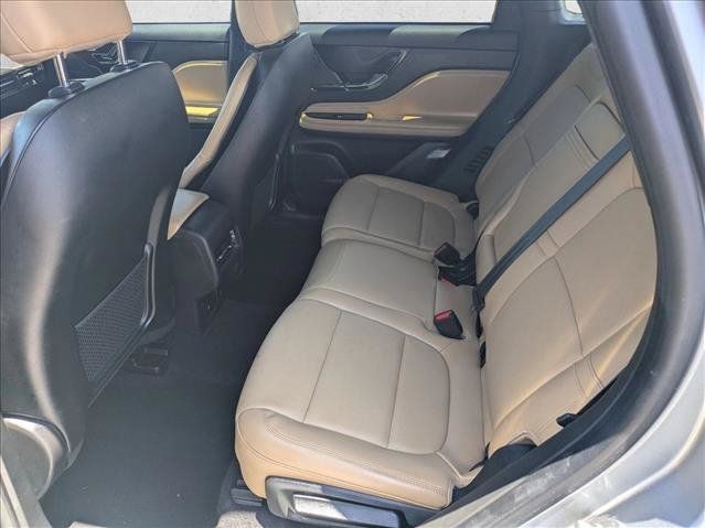 Used 2023 Lincoln Corsair Reserve FWD image 19
