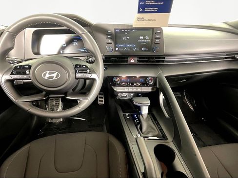 Used 2025 Hyundai Elantra Sport FWD image 7