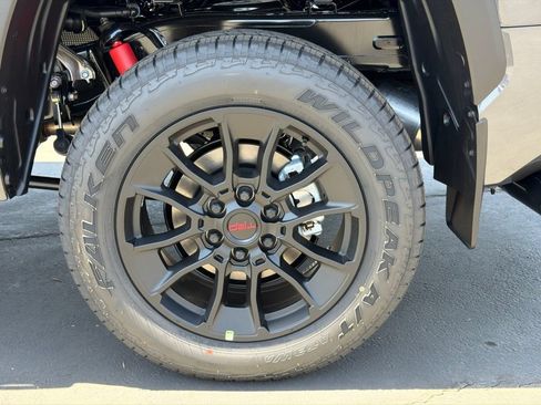 New 2026 Toyota Tundra Limited AWD/4WD image 17