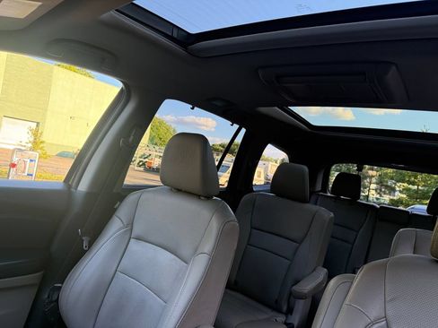 Used 2016 Honda Pilot Elite image 26