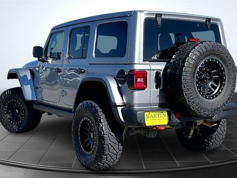 Used 2018 Jeep Wrangler Unlimited Rubicon image 2