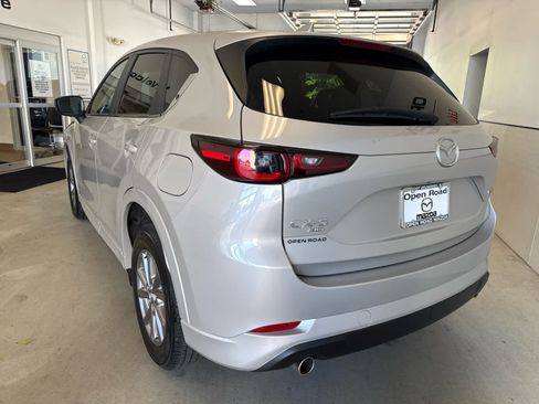 Certified 2024 MAZDA CX-5 AWD 2.5 S w/ Preferred Package image 5