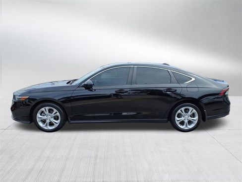 Certified 2024 Honda Accord LX image 7