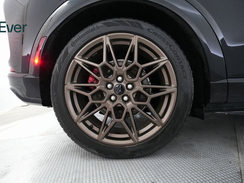 Used 2025 Ford Mustang Mach-E GT w/ Bronze Appearance Package image 20