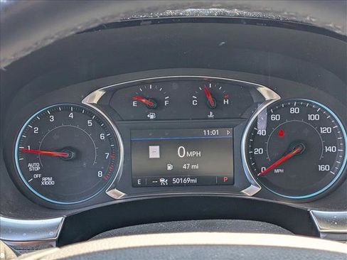 Used 2024 Chevrolet Traverse RS FWD image 7