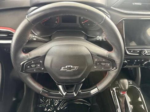 Used 2023 Chevrolet TrailBlazer RS w/ Convenience Package FWD image 23