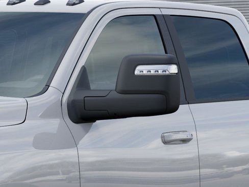 New 2026 RAM 2500 Laramie AWD/4WD image 12
