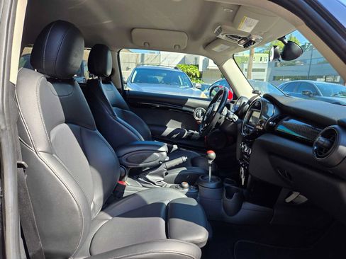 Used 2019 MINI Cooper S FWD image 11