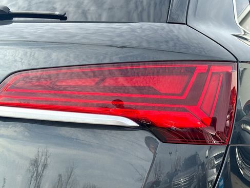 Used 2021 Audi Q5 2.0T Premium w/ Convenience Package image 35