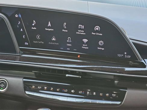 Used 2022 Cadillac Escalade Sport Platinum w/ LPO, ONYX Package AWD/4WD image 20