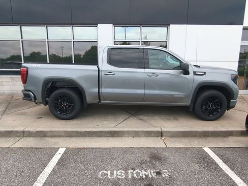 Used 2026 GMC Sierra 1500 Elevation AWD/4WD image 9