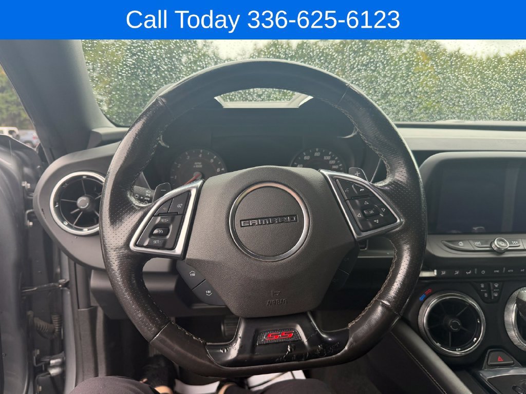 Used 2019 Chevrolet Camaro SS RWD image 13