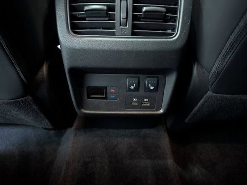 Used 2023 Nissan Rogue Platinum w/ Platinum Premium Package image 11