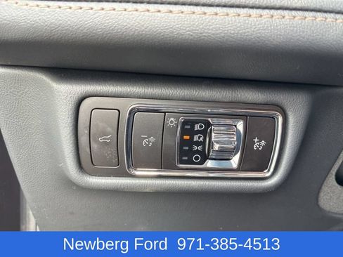 Used 2025 Lincoln Aviator Reserve w/ Equipment Group 201A AWD/4WD image 12