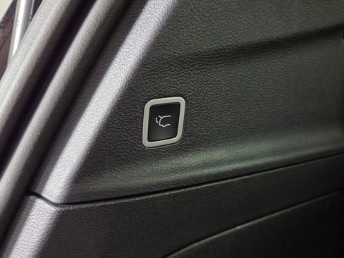 New 2026 Chrysler Pacifica Select image 11