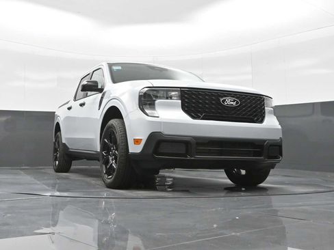 New 2025 Ford Maverick XLT w/ XLT Luxury Package image 19