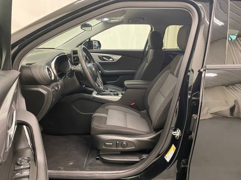 Used 2025 Chevrolet Blazer LT AWD/4WD image 14