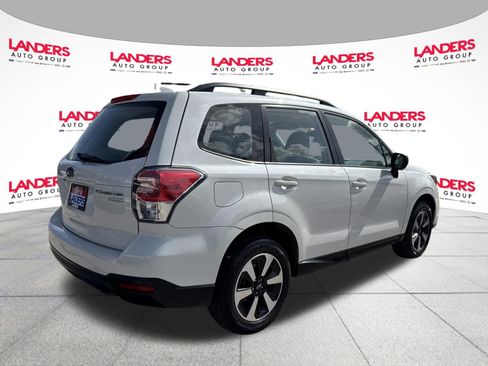 Used 2017 Subaru Forester 2.5i w/ Alloy Wheel Package AWD/4WD image 3