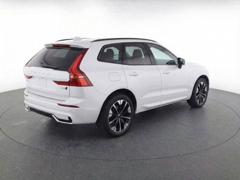 New 2026 Volvo XC60 B5 Plus w/ Protection Package Premier image 32