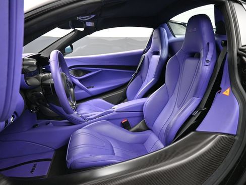 Used 2024 McLaren 750S Spider RWD image 5