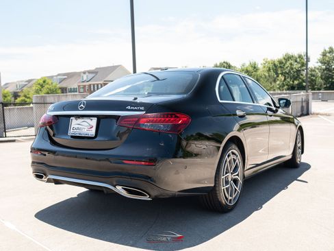 Used 2021 Mercedes-Benz E 350 4MATIC Sedan w/ Premium Package image 7