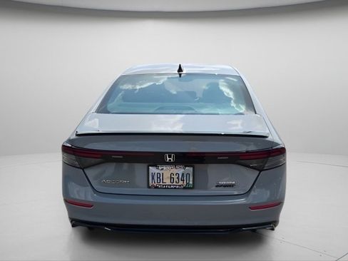 Used 2023 Honda Accord Sport image 9