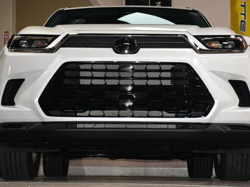 Used 2024 Toyota Grand Highlander FWD image 81