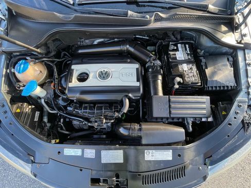 Used 2012 Volkswagen Eos Lux w/ Tech Pkg image 43