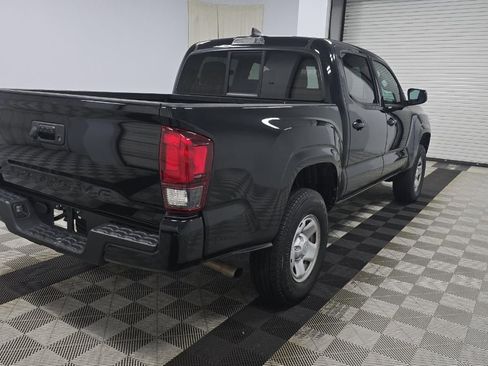 Used 2022 Toyota Tacoma SR w/ SR Convenience Package RWD image 3
