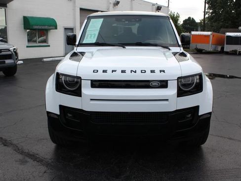 Used 2026 Land Rover Defender 130 V8 AWD/4WD image 4
